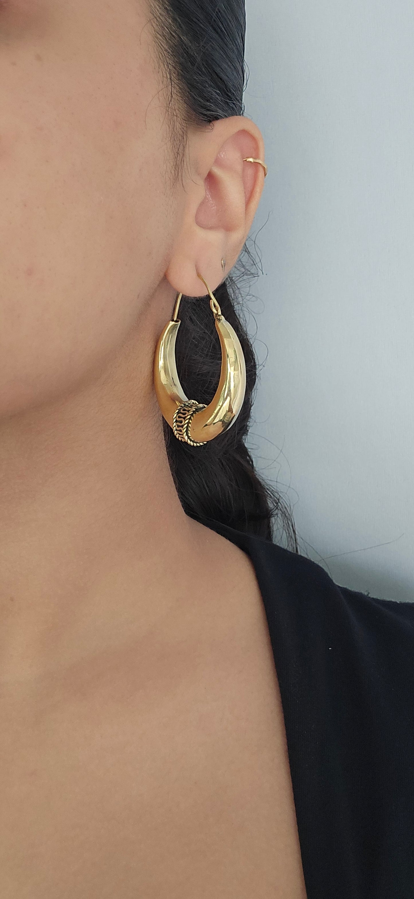 Hannah hoops - brass