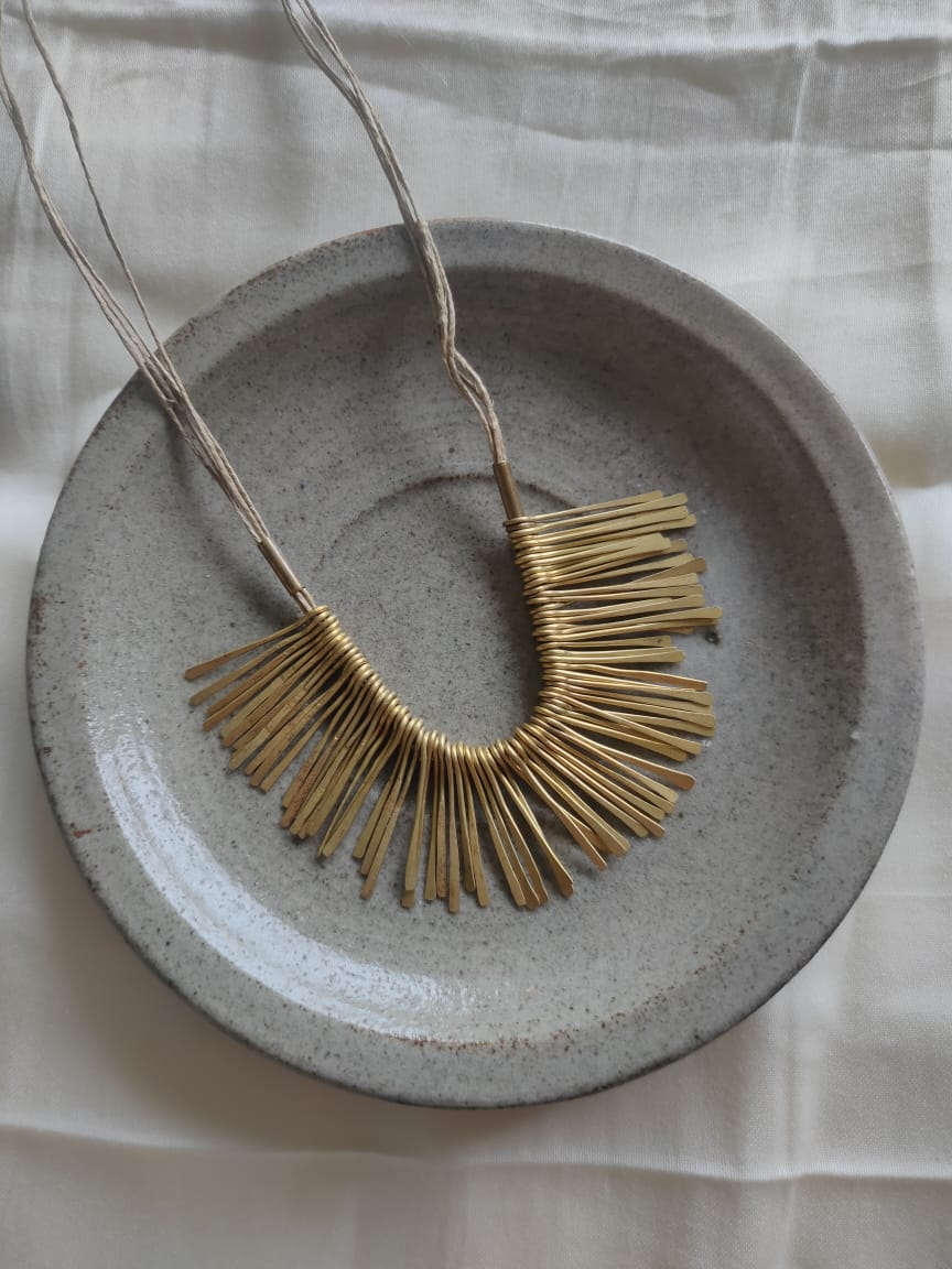 Brass spikes necklace