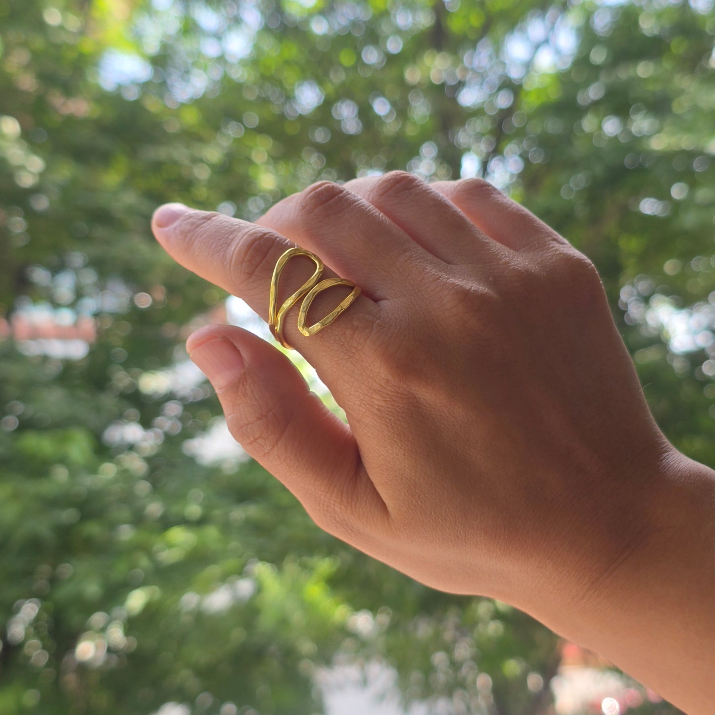 Hug ring