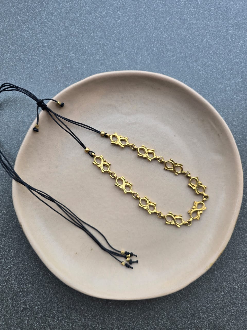 Anna thin brass choker