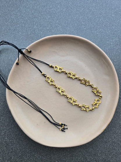 Anna thin brass choker