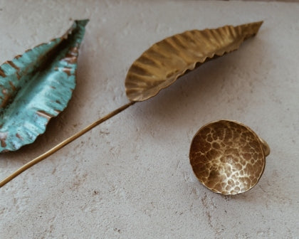 Hammered dome ring - brass