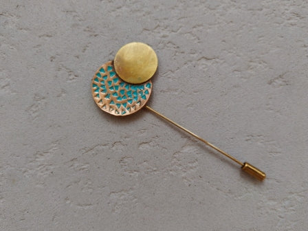 Duo lapel pin