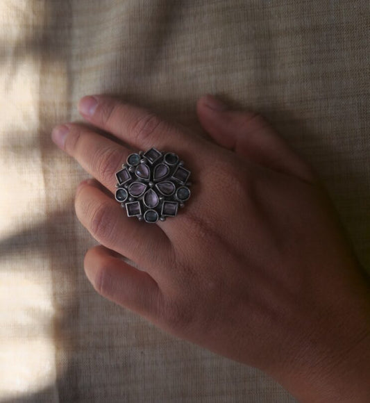 Vintage stone ring - pink