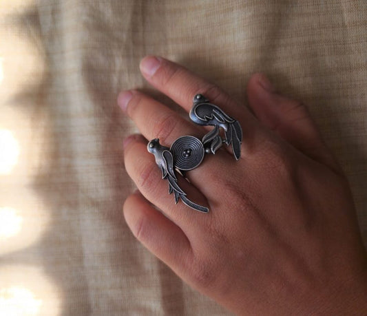 Birdie ring