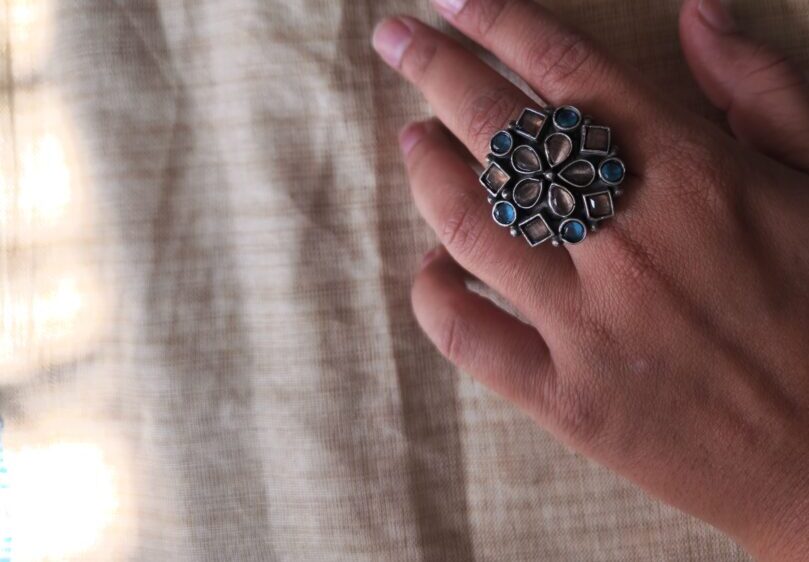 vintage stone ring - turquoise