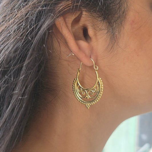 Naomi hoops