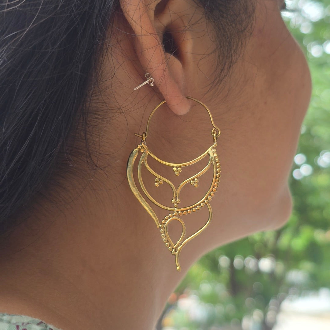 Elena hoops