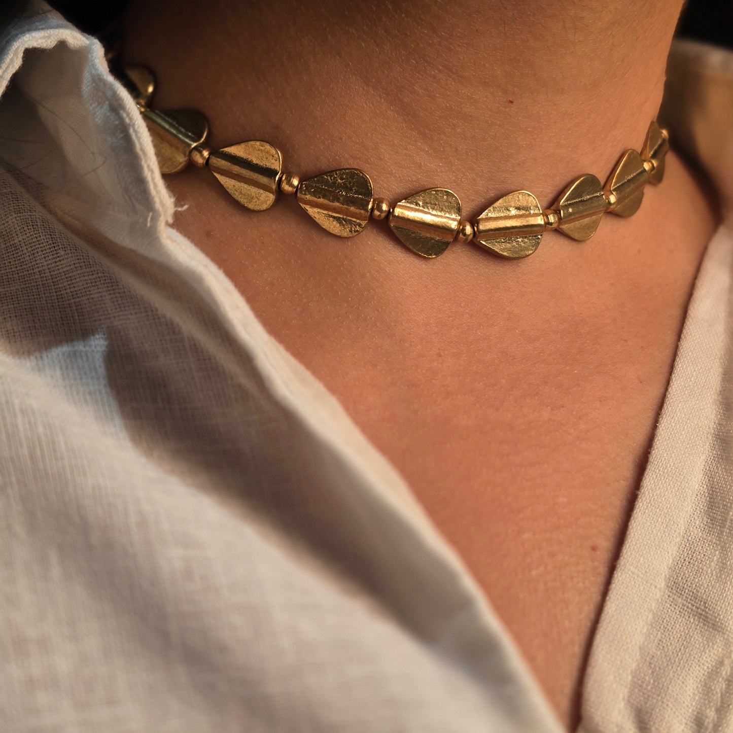 Folia Heart Choker