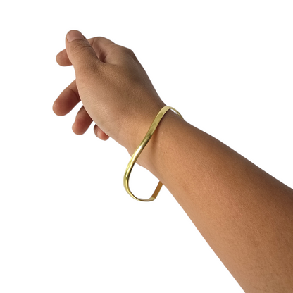 Neve Bangle