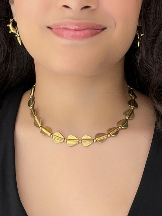 Folia Heart Choker