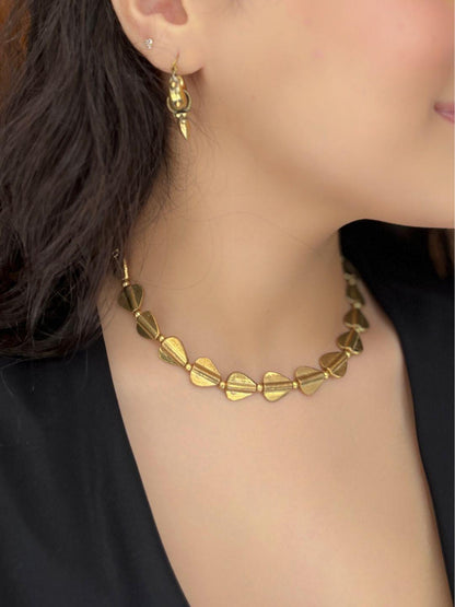 Folia Heart Choker