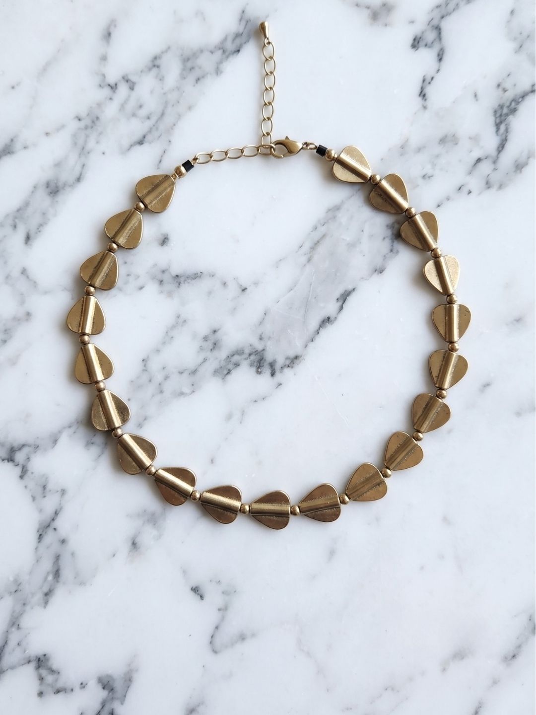 Folia Heart Choker