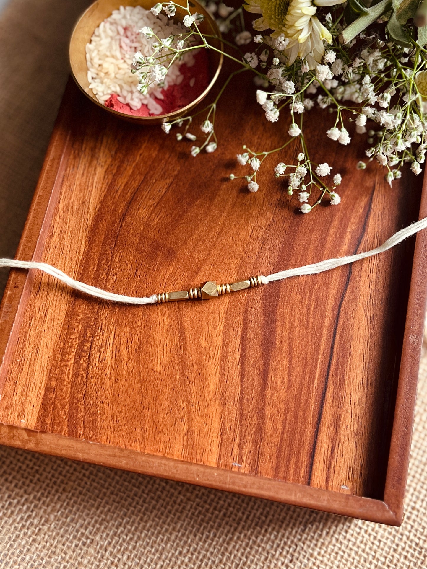 Aakar Rakhi