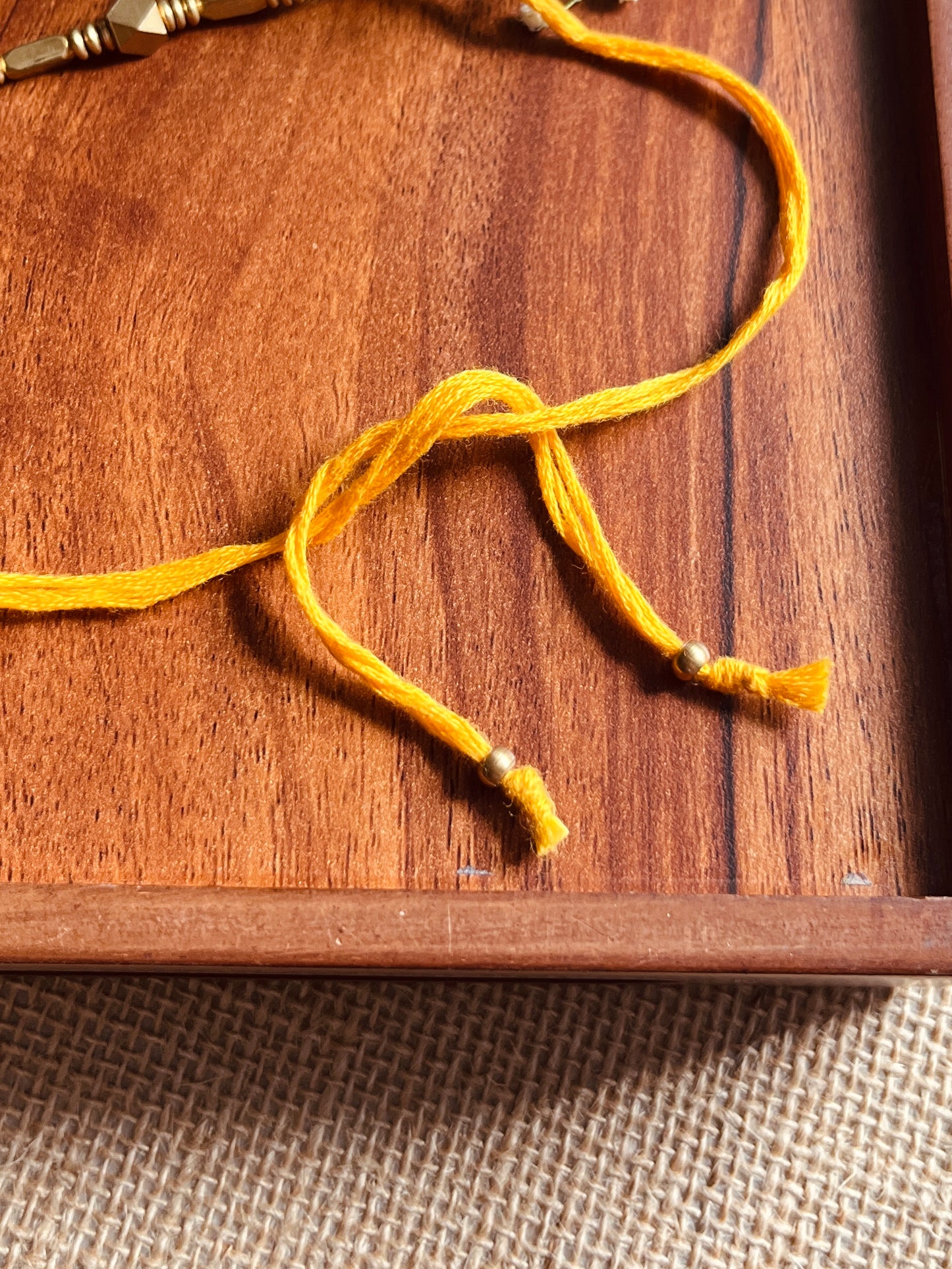 Aakar Rakhi