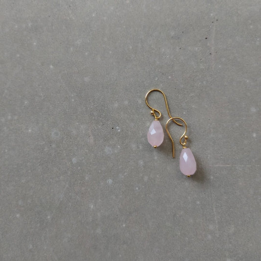 Petite earrings - rose quartz