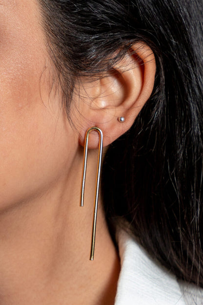 U shaped sleek earstuds