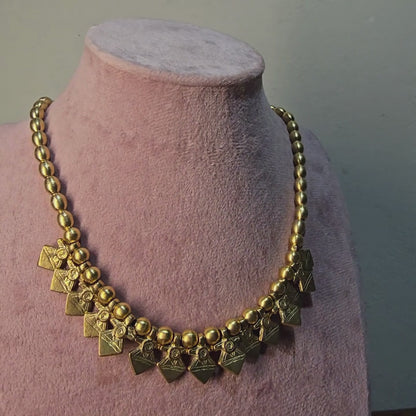 Ira necklace