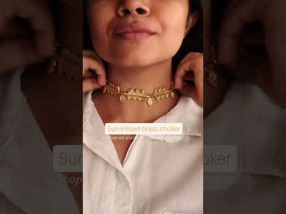 Sun-kissed brass choker