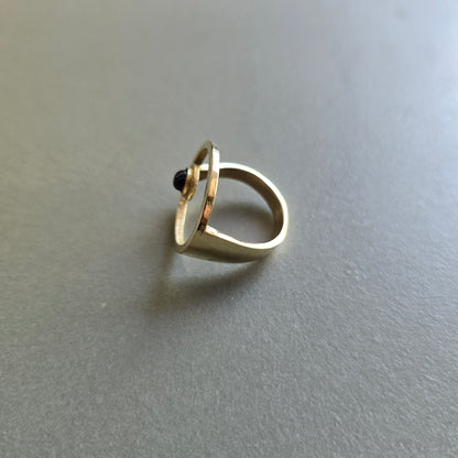 Circle ring - garnet