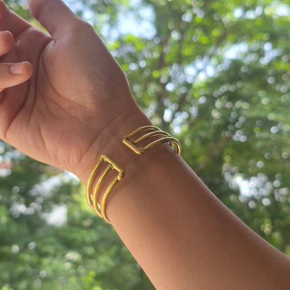 Eva Golden 4 Layer Bangle